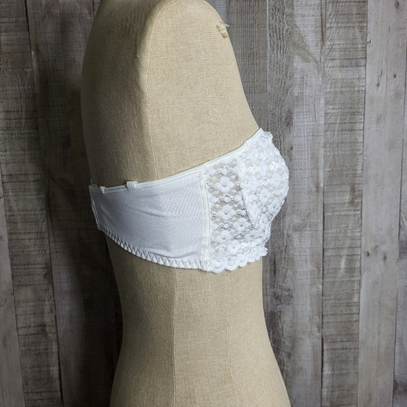 Olga Strapless Underwire White Lace Bra. Style# 36632 - Picture 2 of 11